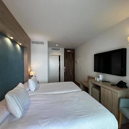 Perla Marina Hotel Nerja Bagian luar foto