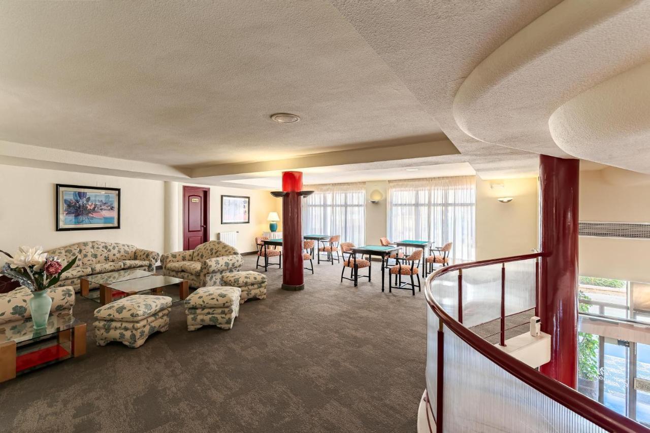Perla Marina Hotel Nerja Bagian luar foto