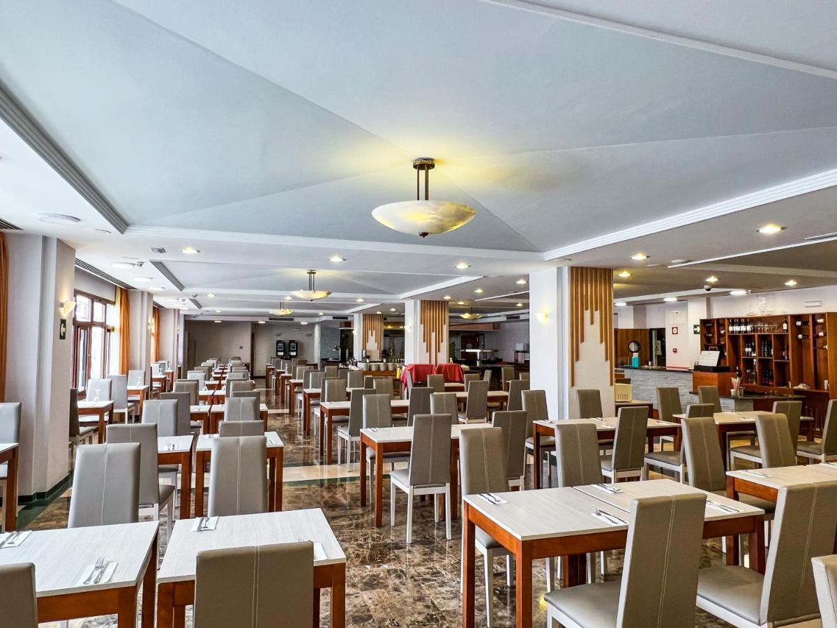 Perla Marina Hotel Nerja Bagian luar foto