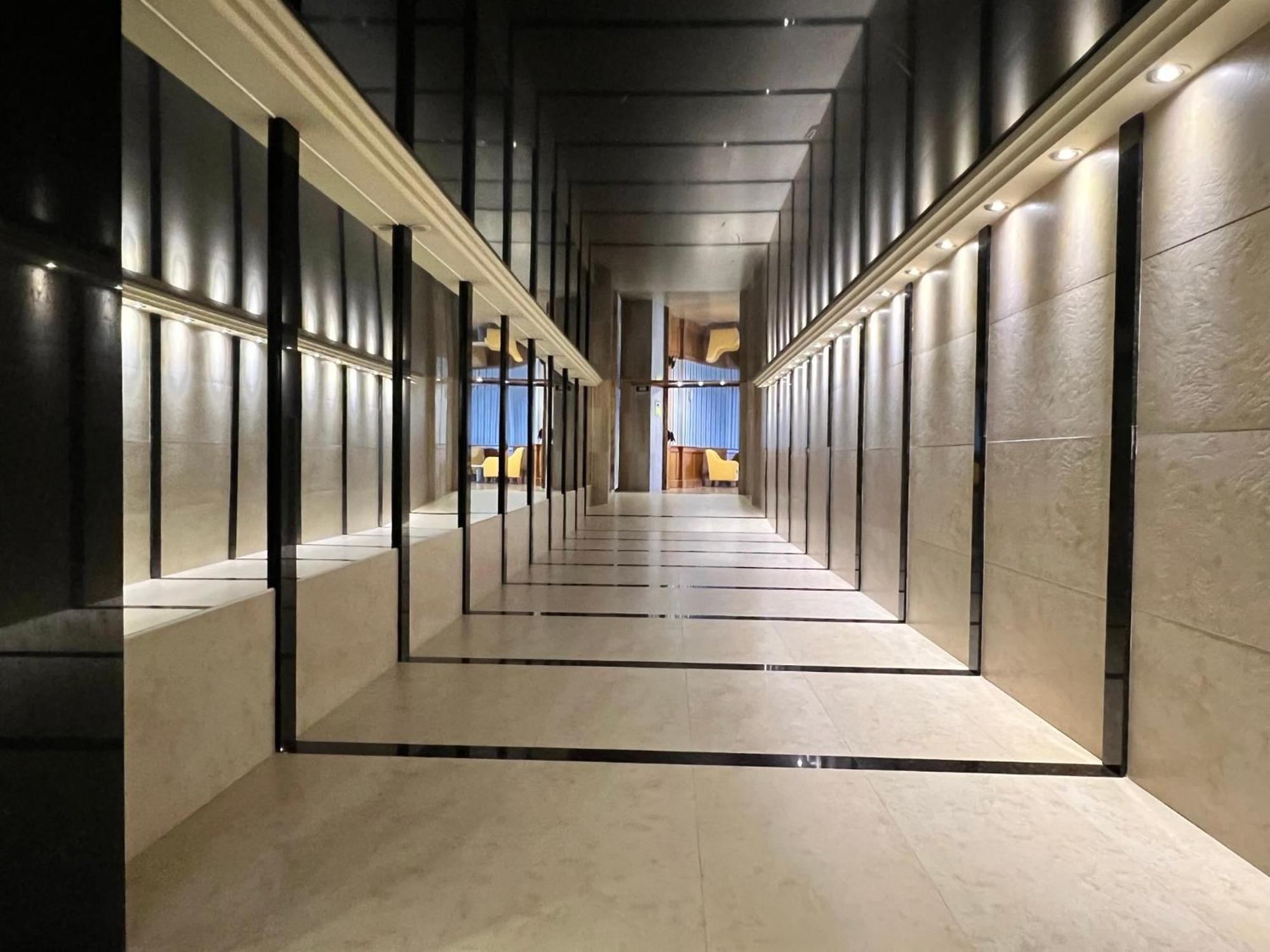 Perla Marina Hotel Nerja Bagian luar foto