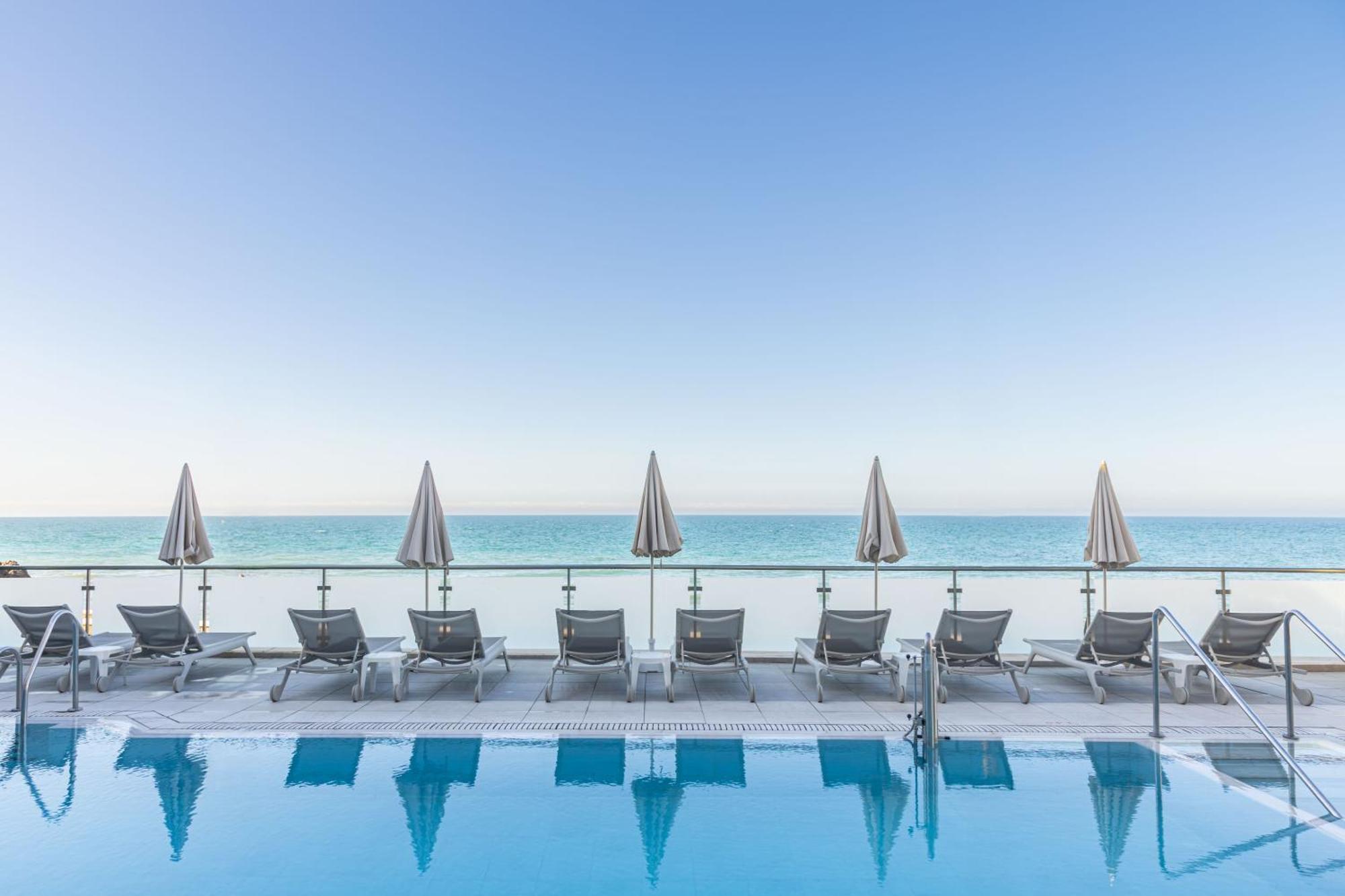 Perla Marina Hotel Nerja Bagian luar foto