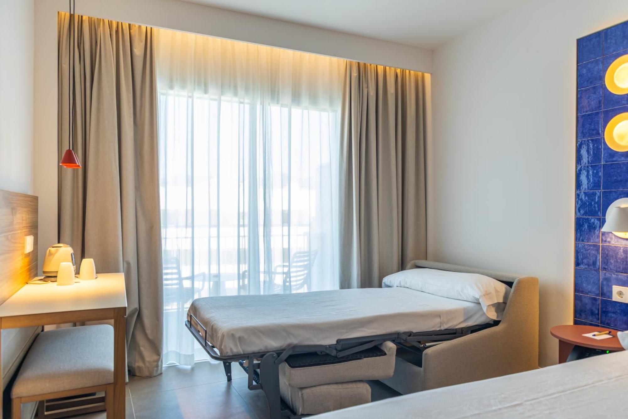 Perla Marina Hotel Nerja Bagian luar foto