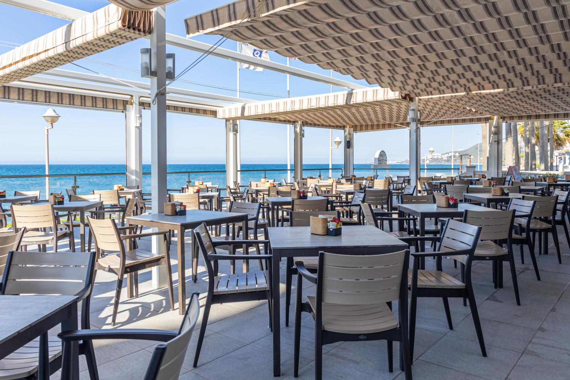 Perla Marina Hotel Nerja Bagian luar foto