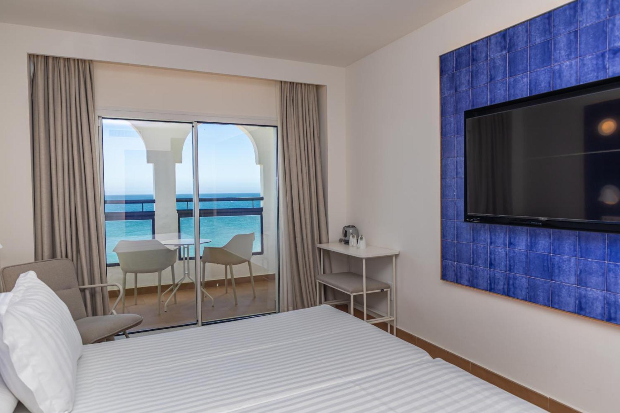 Perla Marina Hotel Nerja Bagian luar foto
