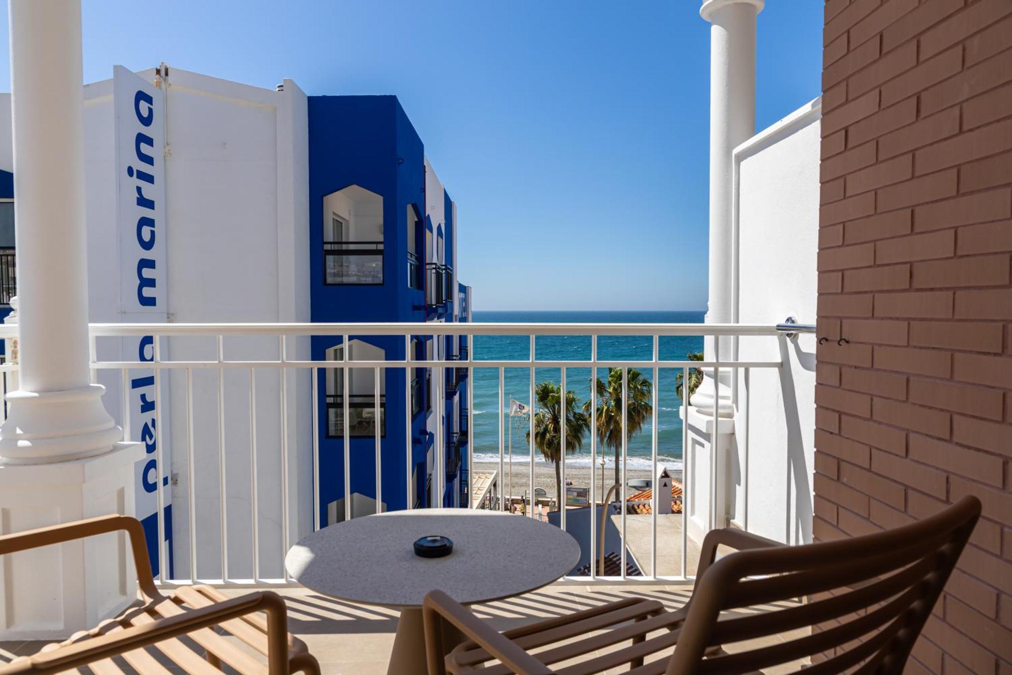 Perla Marina Hotel Nerja Bagian luar foto